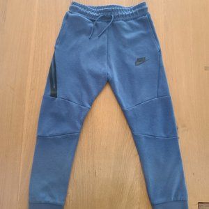 NIKE SPORTSWEAR TECH FLEECE BOYS PANTS SIZE: MEDIUM (10-12)
